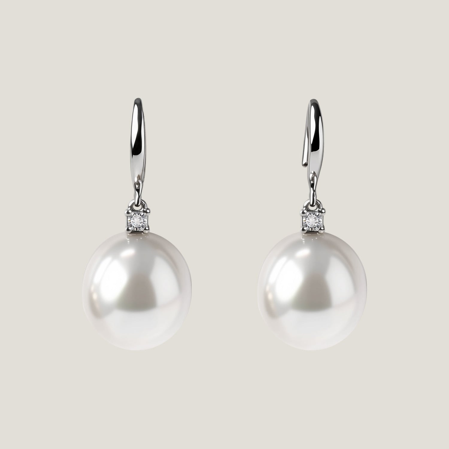 Earrings & Studs
