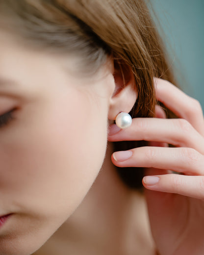 Essential Pearl Stud Earrings