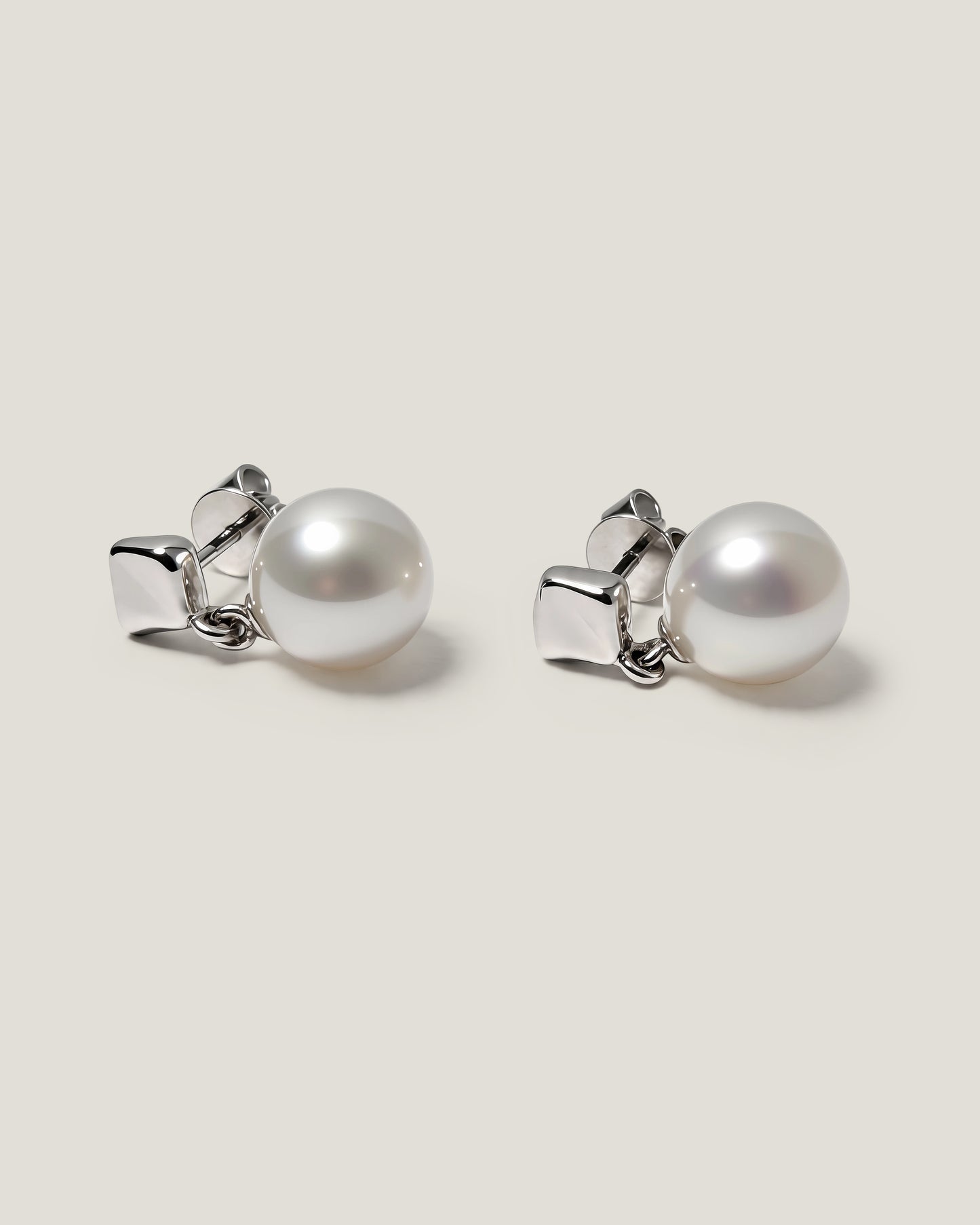 Organic Form Pearl Earrings