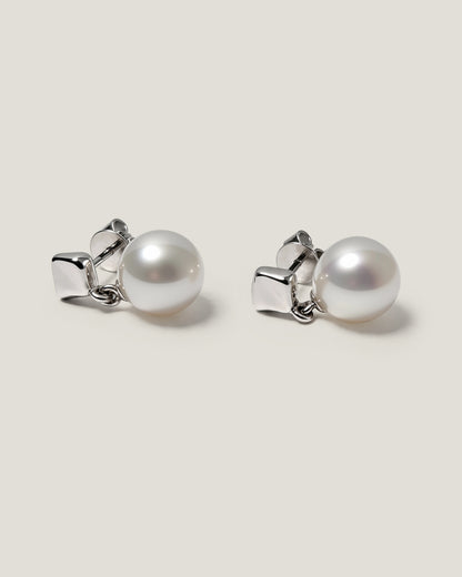 Organic Form Pearl Earrings