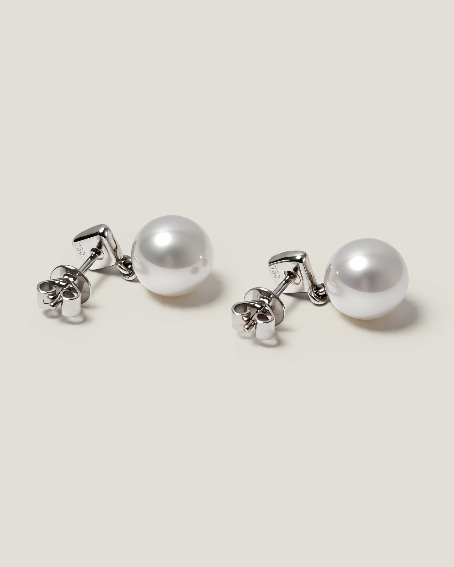Organic Form Pearl Earrings