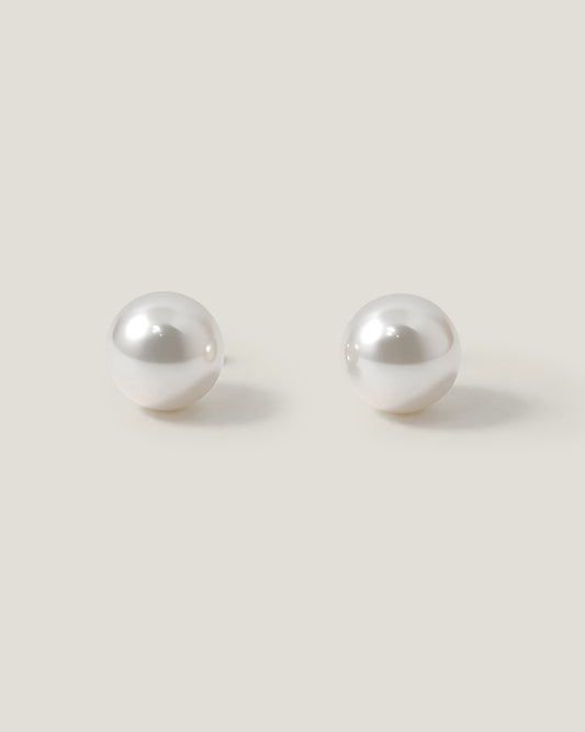 Essential Pearl Stud Earrings