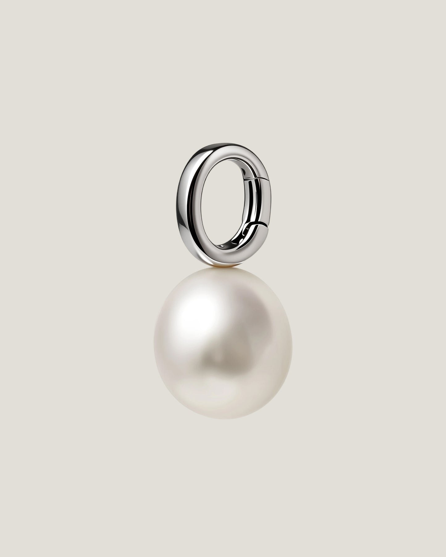 Essence Pearl Pendant