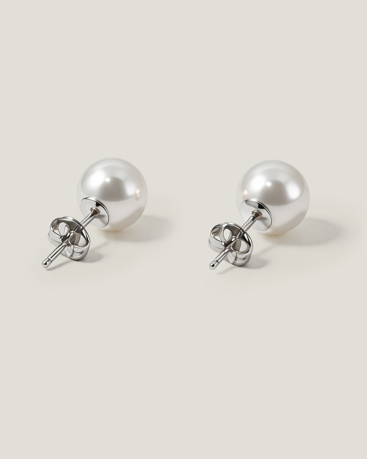 Essential Pearl Stud Earrings