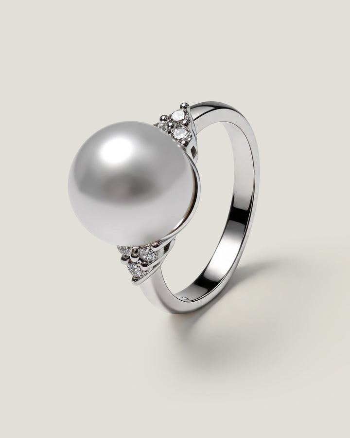 Due Stelle Pearl & Diamond Ring