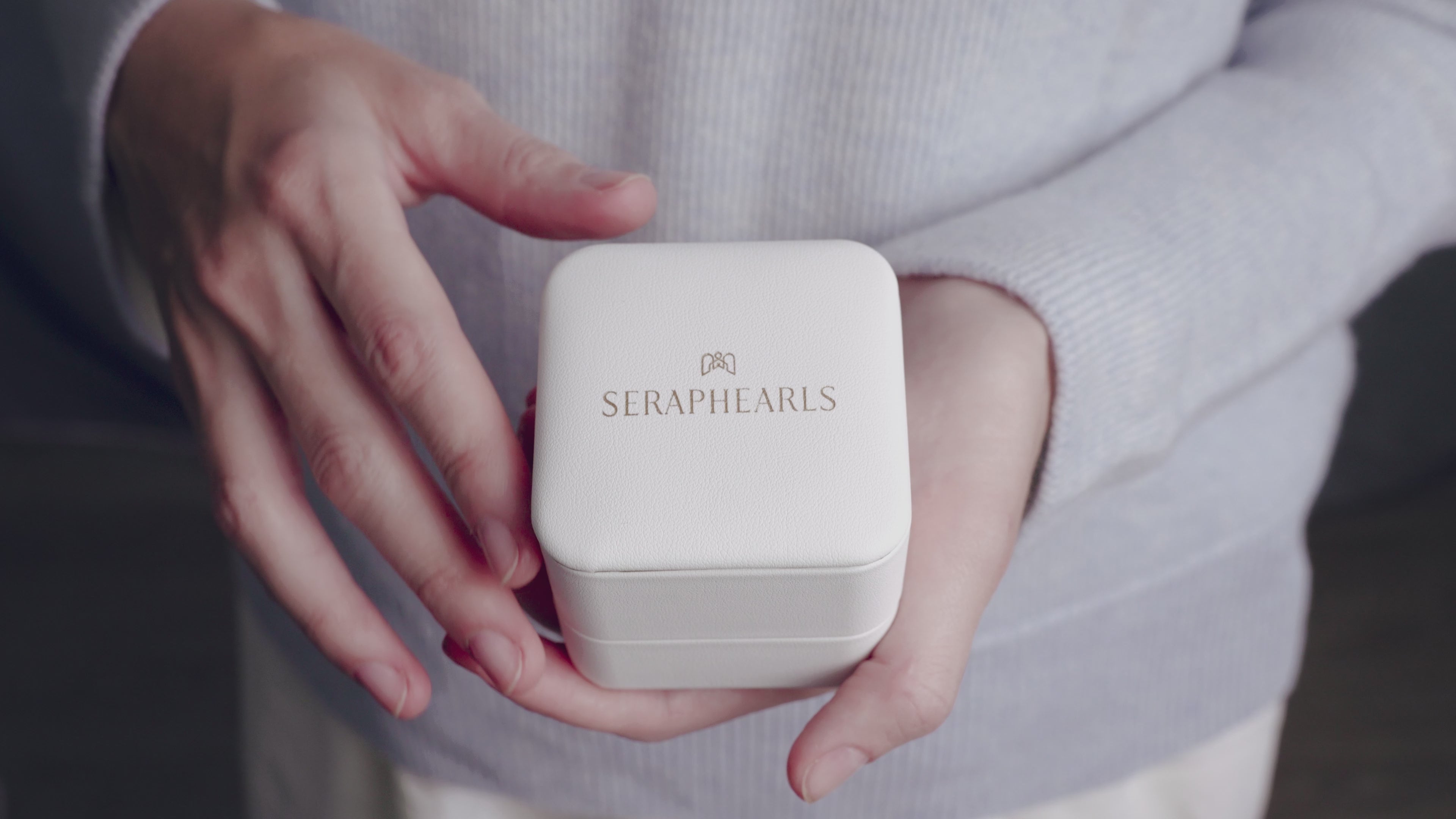 Load video: Seraphearls campaign film featuring South Sea pearls and fine jewellery